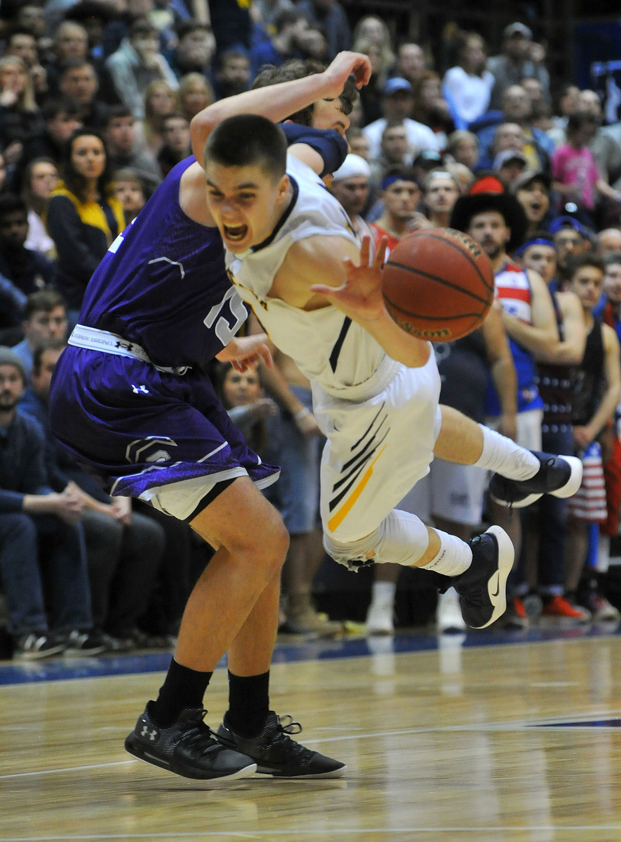 Augustana vs Capital NCAA Division III basketball